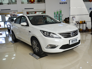 2017款蓝动版 1.6L 手动先锋型 整体外观