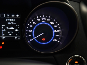 2017{Ӱ 1.6L քh п؅^