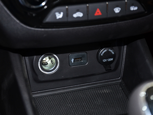 2017{Ӱ 1.6L քh п؅^