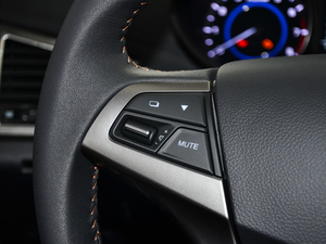 2017{Ӱ 1.6L քh п؅^