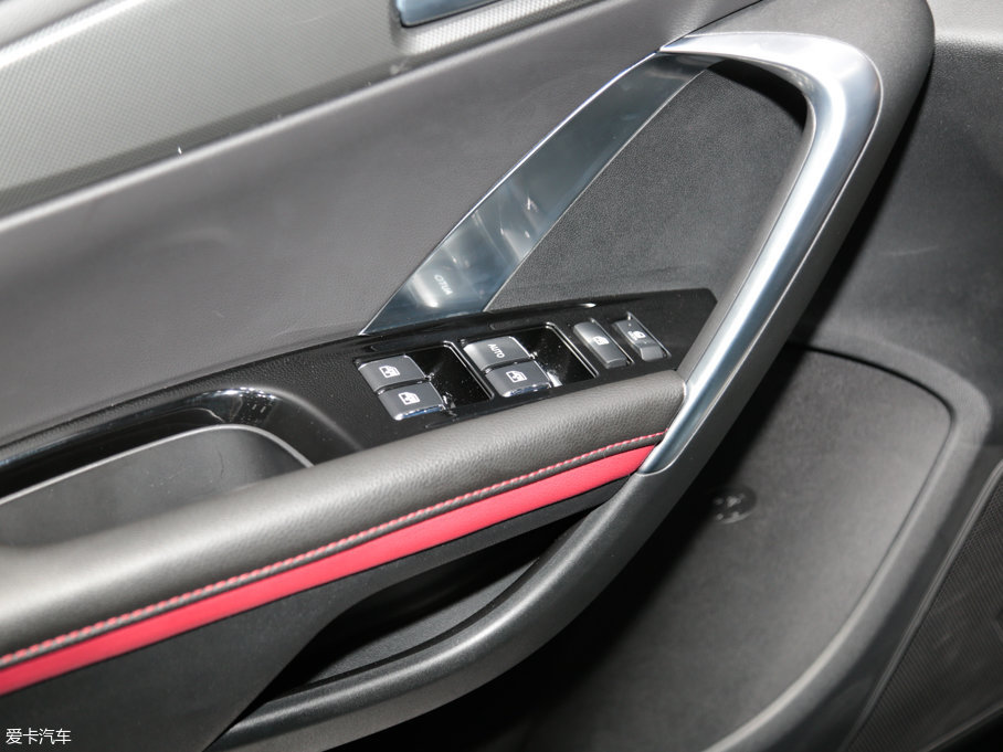 2017L(zhng)CS55 1.5T Ԅ(dng)ҫ