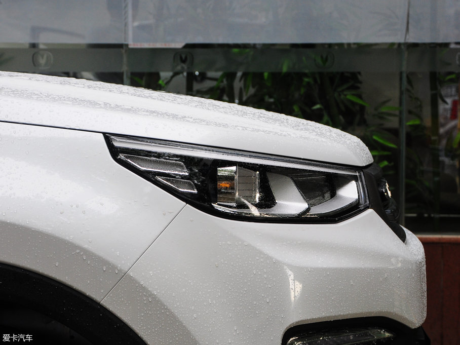 2017���L��CS55 1.5T �ք���ɫ��