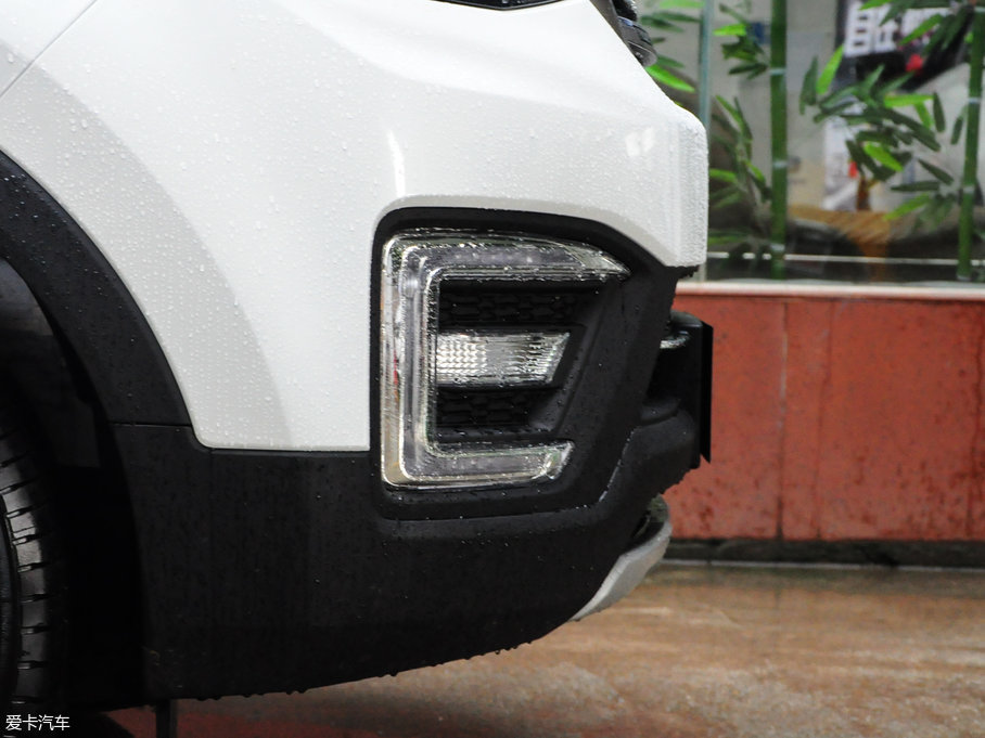 2017���L��CS55 1.5T �ք���ɫ��