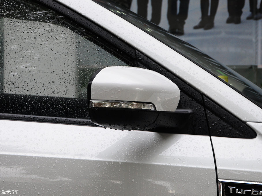 2017���L��CS55 1.5T �ք���ɫ��