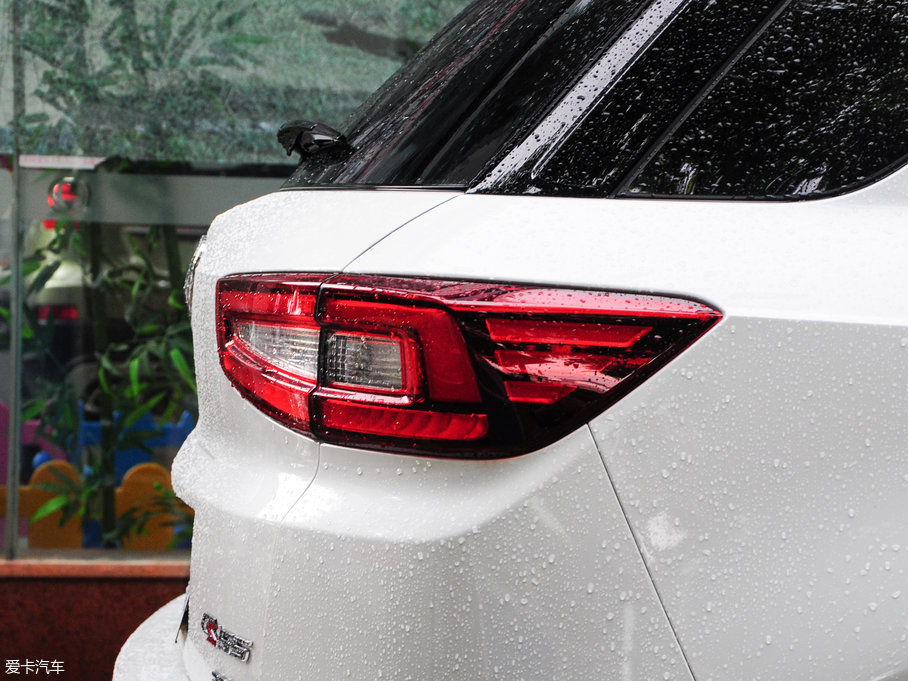 2017���L��CS55 1.5T �ք���ɫ��