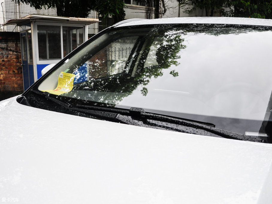 2017���L��CS55 1.5T �ք���ɫ��