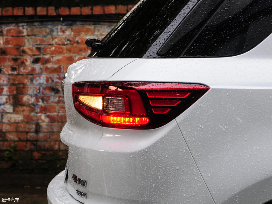 2017���L(zh��ng)��CS55 1.5T �ք�(d��ng)��ɫ��