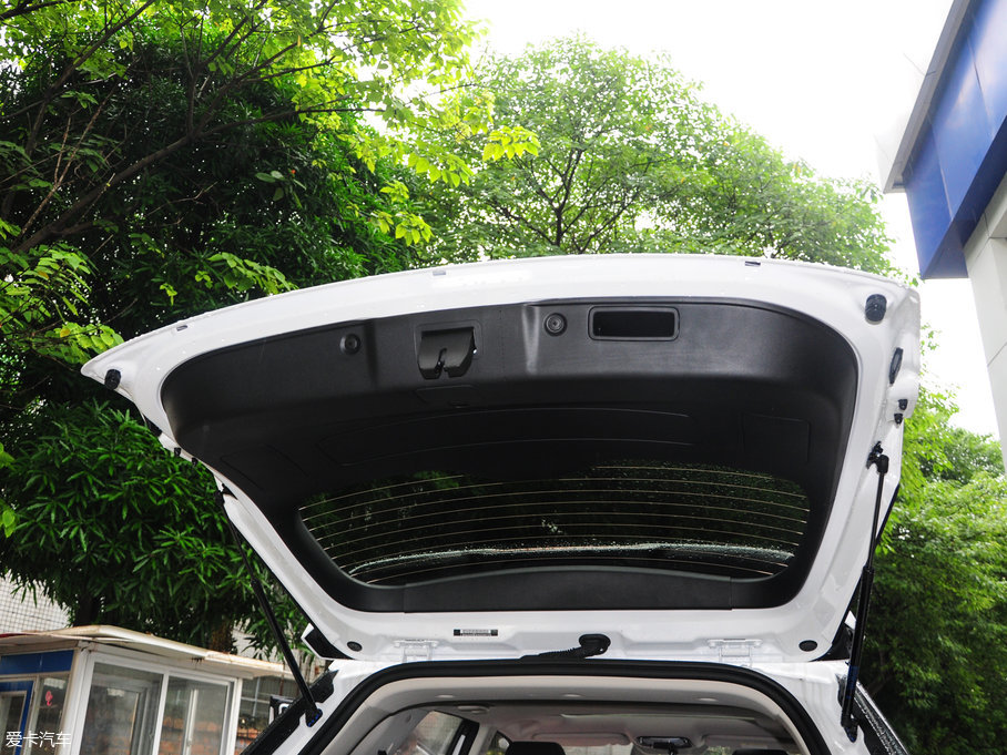 2017L(zhng)CS55 1.5T ք(dng)ɫ