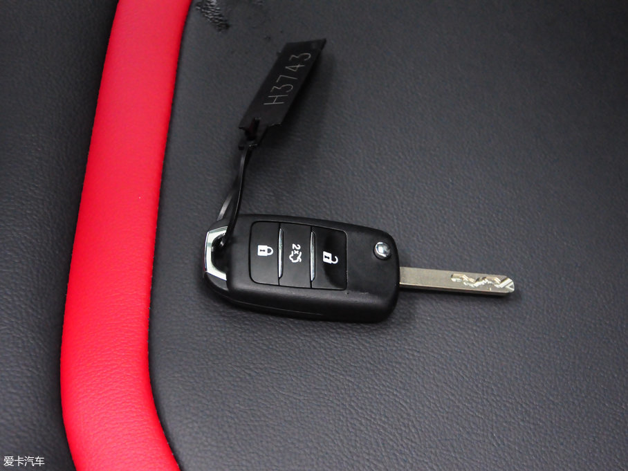 2017���L��CS55 1.5T �ք���ɫ��