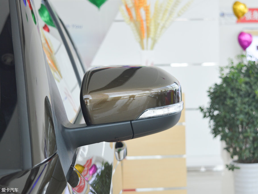 2017���L��CS55 1.5T �ք���ɫ��