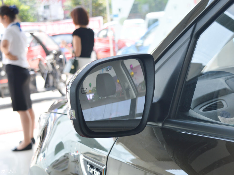 2017���L��CS55 1.5T �ք���ɫ��