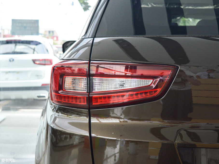 2017���L��CS55 1.5T �ք���ɫ��