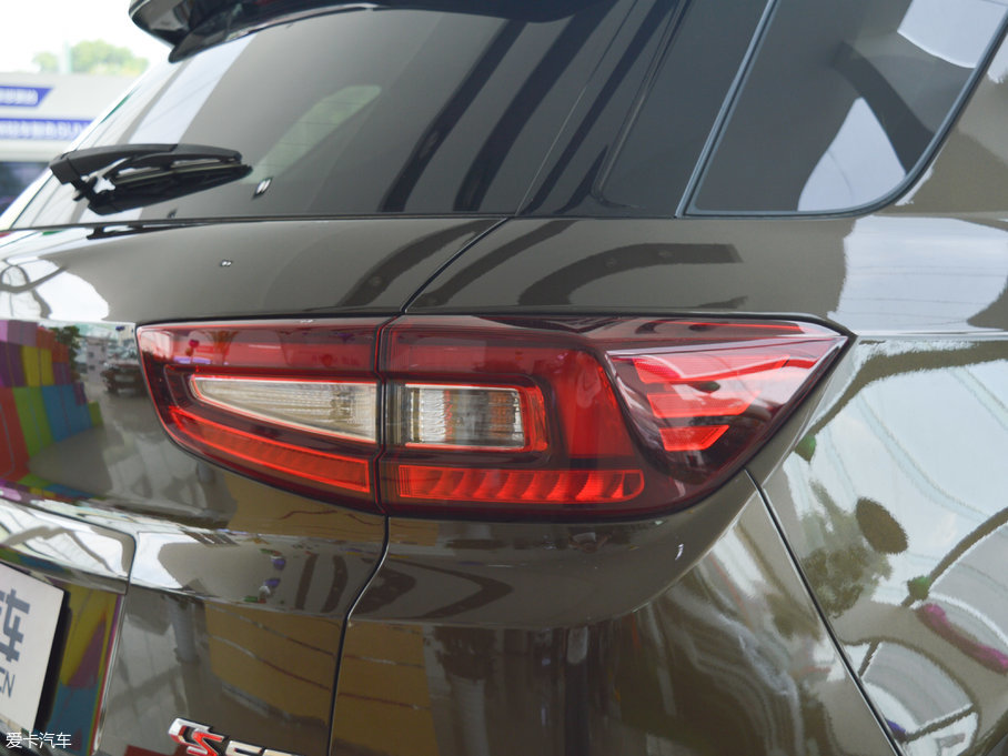 2017���L��CS55 1.5T �ք���ɫ��