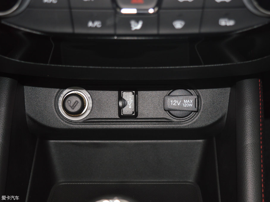 2017���L��CS55 1.5T �ք���ɫ��