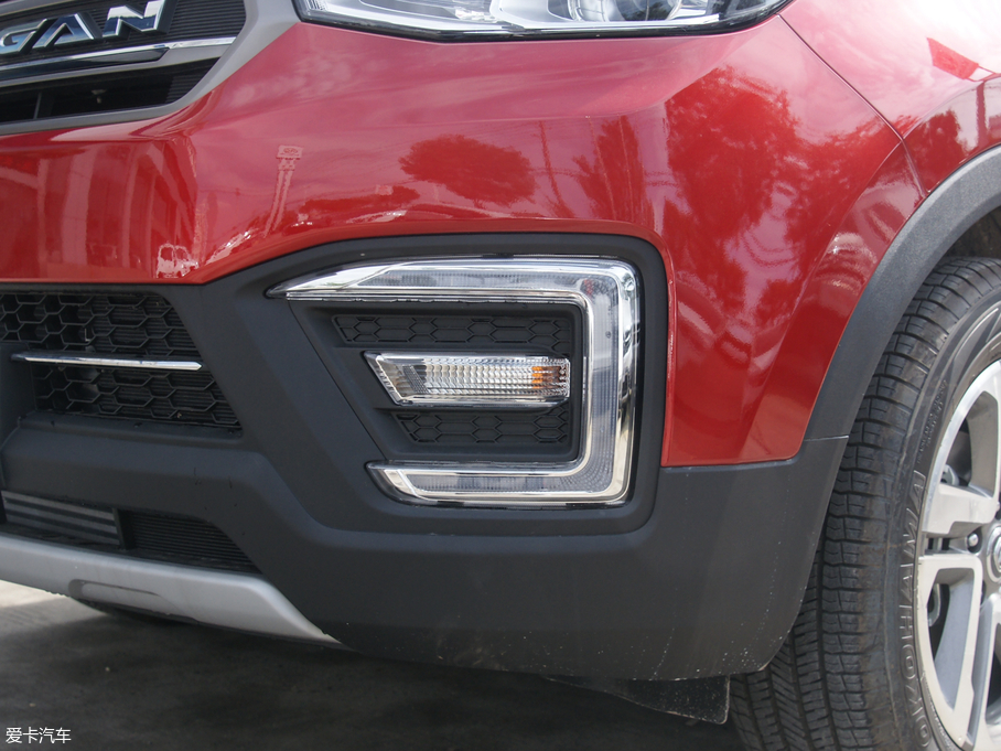 2017���L��CS55 1.5T �Ԅ���ɫ��