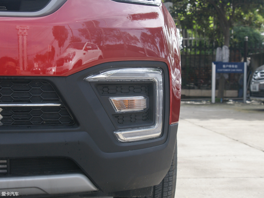 2017���L��CS55 1.5T �Ԅ���ɫ��