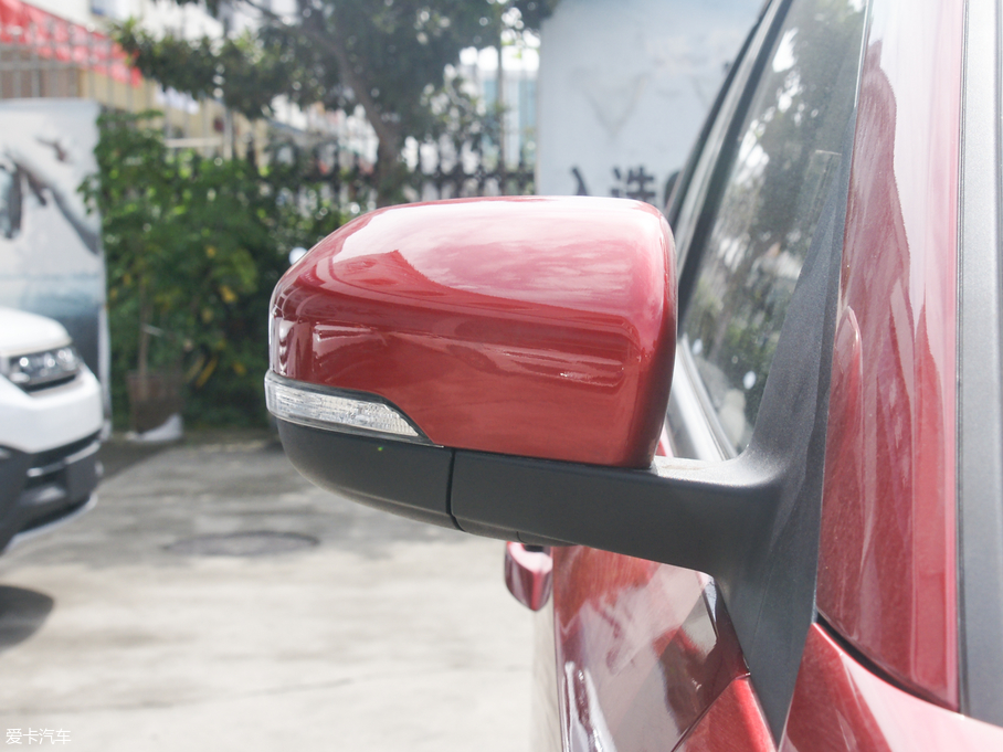 2017���L(zh��ng)��CS55 1.5T �Ԅ�(d��ng)��ɫ��