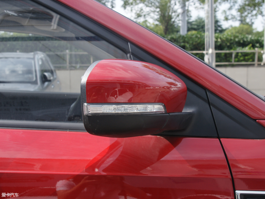 2017���L��CS55 1.5T �Ԅ���ɫ��