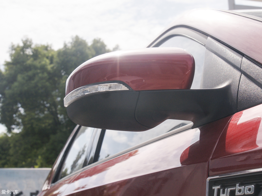 2017���L��CS55 1.5T �Ԅ���ɫ��