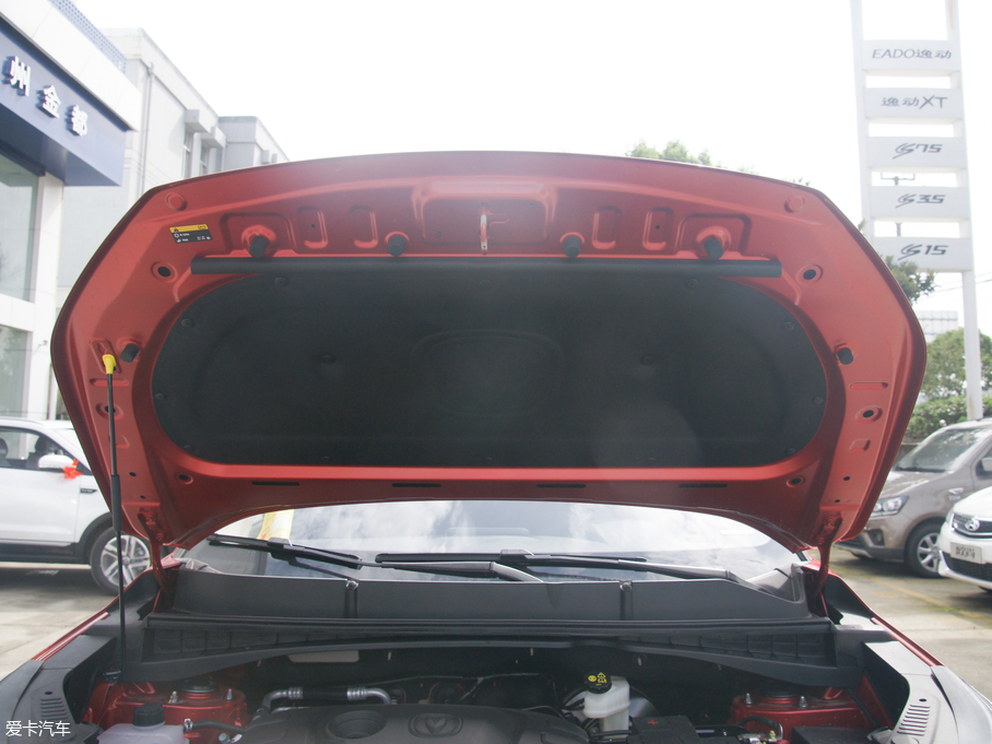 2017���L��CS55 1.5T �Ԅ���ɫ��