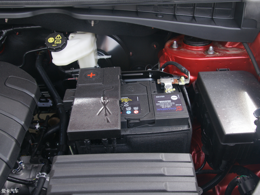 2017���L��CS55 1.5T �Ԅ���ɫ��