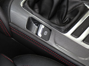 2017款1.5T 手动炫色型 驻车制动器