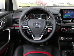 2017款1.5T 手动炫色型 方向盘