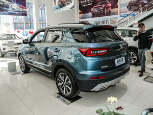 2017款1.5T 手动炫酷型 左后45度