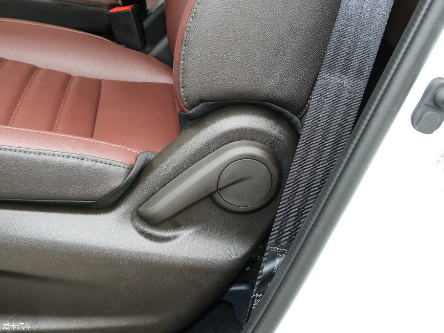 2017܎ 1.6L ք(dng)M(jn)ȡ