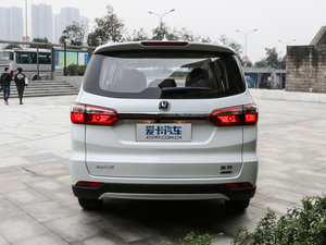 2017款1.6L 手动进取型 正后	