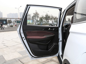 2017款1.6L 手动进取型 左后车门