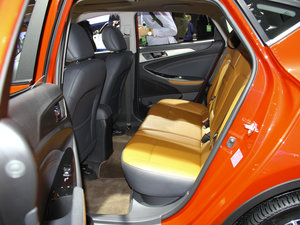 2016款1.6L GDI自动锐酷型 空间座椅