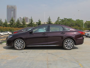 2018款1.5T 自动尊雅型 国V 正侧（左）