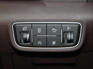 20181.5T Ԅ(dng) V п؅^(q)