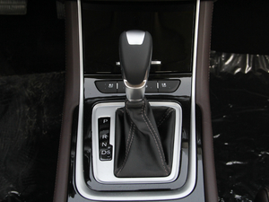 20181.5T Ԅ(dng) V п؅^(q)