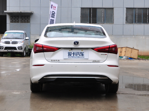2018款1.6L GDI 自动领尚型 正后	