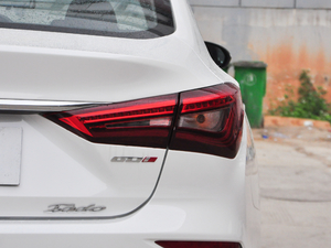 2018款1.6L GDI 自动领尚型 尾灯
