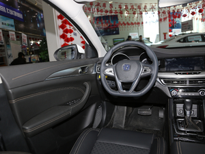 2018款高能版 1.6L GDI 自动先锋型 国V 中控区