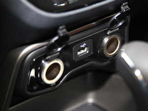 20171.5L Ԅ(dng)A촰 g