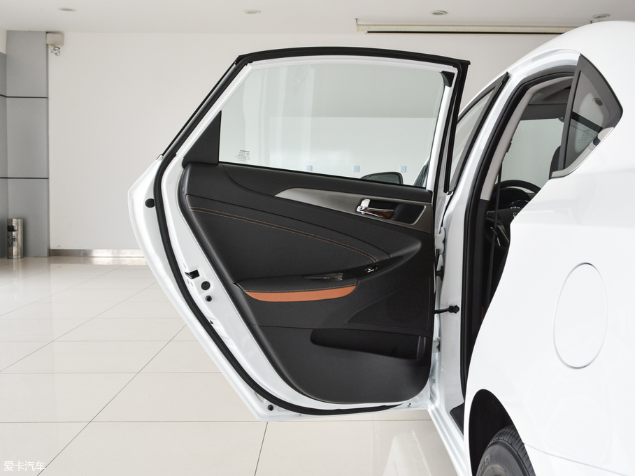 2018���݄�PHEV 1.0T PHEV�I����