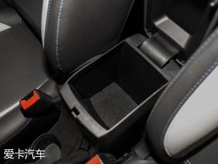 長安乘用車2018款長安CS15 EV