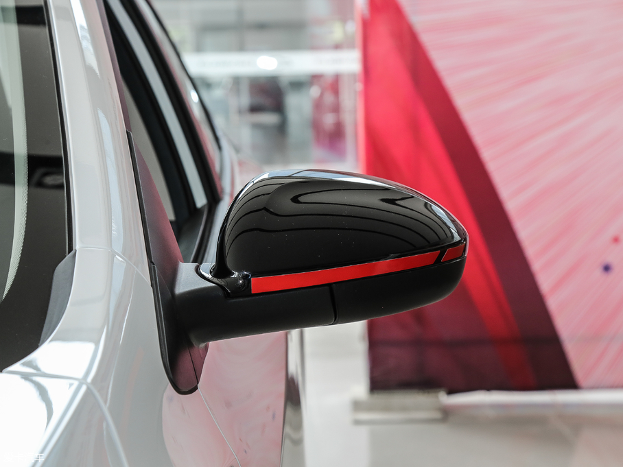 2019�����Ɲ Onix Redline