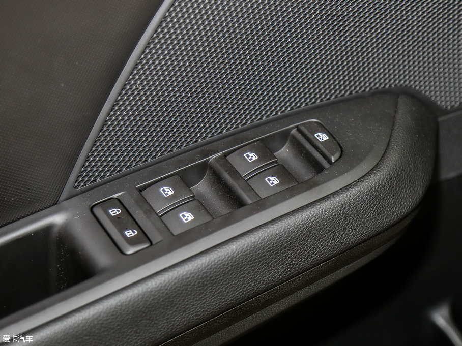 2019�����Ɲ Onix Redline