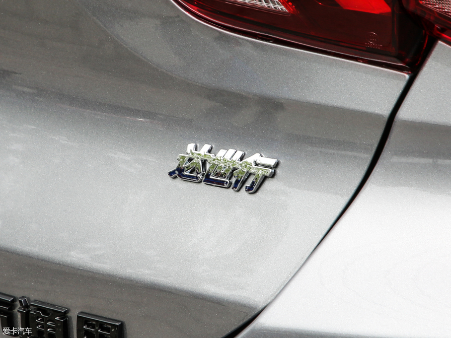 2020Ɲ Redline 325T Ԅ(dng)ҫ VI