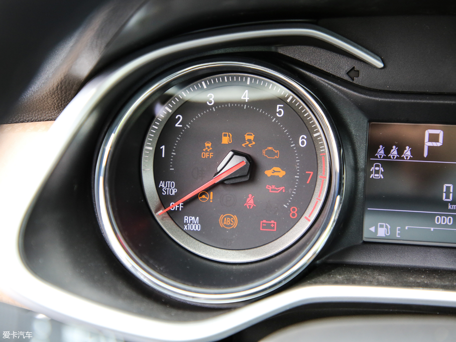 2020Ɲ Redline 325T Ԅ(dng)ҫ VI