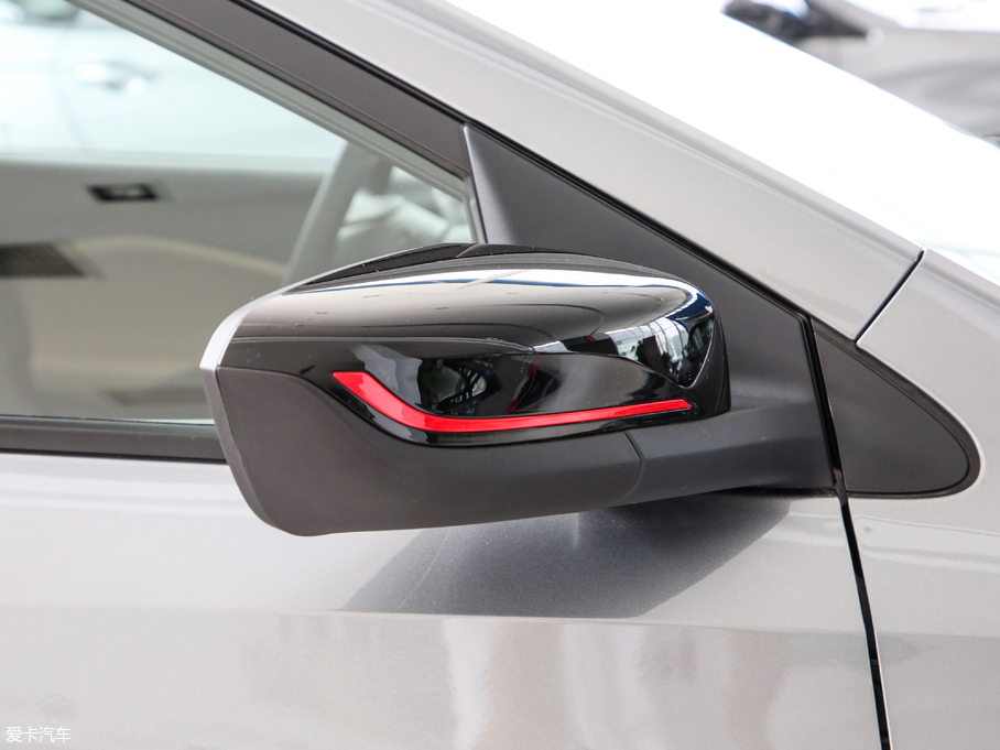 2020Ɲ Redline 325T Ԅ(dng)ҫ (gu)VI