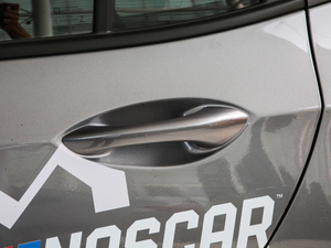 2020Redline 325T Ԅ(dng)ҫ VI (x)(ji)^