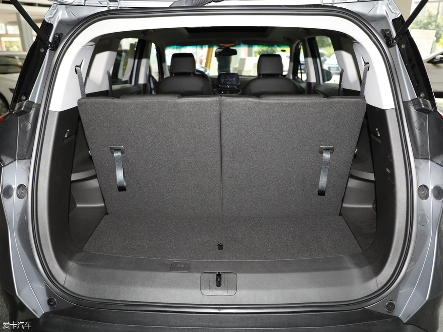 2018�����m�� Redline 530T �Ԅ�ҫ���� 5+2�� ��V