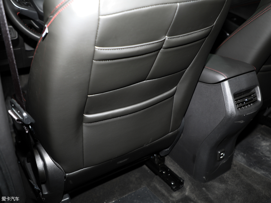 2018�����m�� Redline 530T �Ԅ�ҫ���� 5+2�� ��V