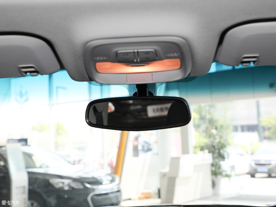 2018�����m�� Redline 530T �Ԅ�ҫ���� 5+2�� ��V